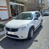 رنو ساندرو ۹۵ کم کار بدون رنگ درحدنو