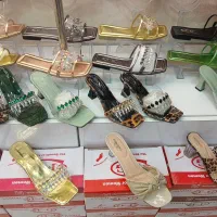 1 تومن همه کفشا و کیف ها