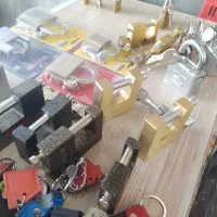 فروش و تعمیر انواع قفل و دستگیره در بانه