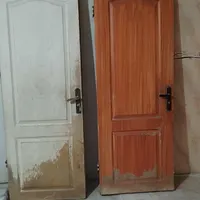 دوعدد درب چوبی کار کرده در ابعاد ۸۰ عرض ۱۸۰طول|مصالح و تجهیزات ساختمان|ساوه, |دیوار