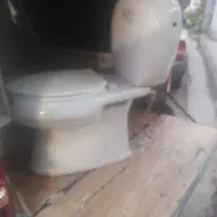 توالت فرنگی تمیز