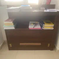 قفسه پشت تخت