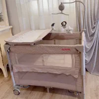 تخت کنار مادر و پارک فیکشن