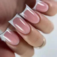 خدمات تخصصی ناخن رز vip