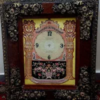 تابلوفرش آنتیک طرح ساعت شیرنشان