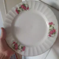پلو خوری گل قرمز و پیش دستی شیشه ای