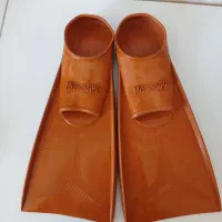 پای فین شنا . کفی شنا .