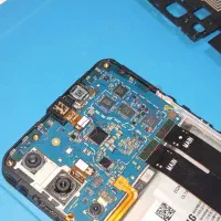 آموزش تعمیرات موبایل آقایان و خانمها