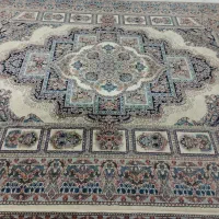 فرش زمرد مشهد ۷۰۰ شانه