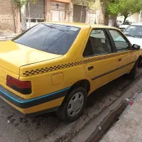 تاکسی پژو ۹۵ گردشی