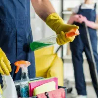 استخدام نظافتچی خانم در خانه بازی