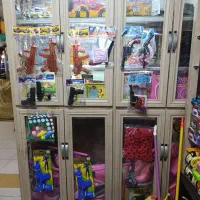 قفسه و ویترین