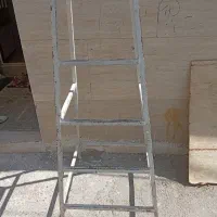 چهار پایه فلزی ۱۲۰ سانتیمتر