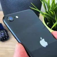 آیفون se 2020 پلمپ معاوضه هم میکنم