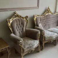 مبل هفت نفره  و میز عسلی به همراه ویترین|مبلمان خانگی و میز عسلی|تهران, حشمتیه|دیوار