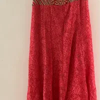 پیراهن مجلسی|لباس|رشت, توشیبا|دیوار