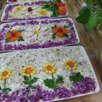 سالادماکارونی وسالاد الویه،دلمه،،حلوا،اسنک
