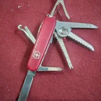 چاقو سوییسی ۱۷کاره
