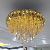 لوستر مدل ملانی مبل کاغذدیواری فرش میز