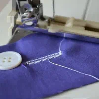 پذیرش سفارش دوخت و نصب انواع دکمه
