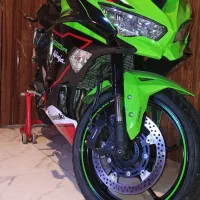 کاوازاکی نینجا zx25 r پرچمی۱۴۰۲ تکبرگ