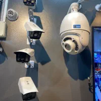 دوربین مدار بسته و دزدگیر اماکن