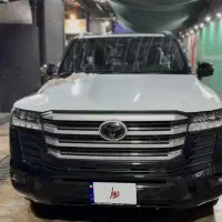 لندکروز سری ۳۰۰ صفر کیلومتر زیر قیمت فوری