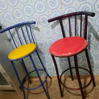 سه عدد صندلی