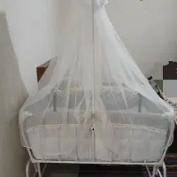 تخت گهواره ای نوزاد