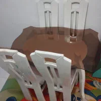 ناهار خوری ۴ نفره
