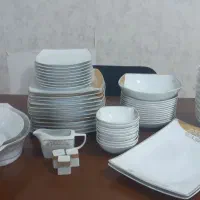 بشقاب و سرویس مهمان