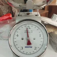 ترازوی آشپزخانه نو