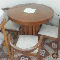 میز نهارخوری. نمایشگاه. قیمت مناسب..