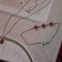 گردنبد و دستبند نقره