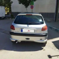 پژو 206