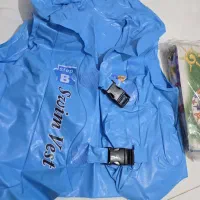 استخر و جلیقه بادی