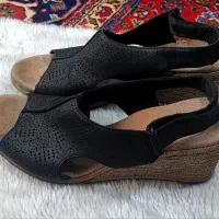 صندل زنانه وارداتی . برند کلارک . کامبوج