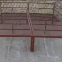 تخت فلزی