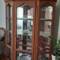 ویترین  چوبی