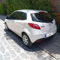 فروش یک دستگاه مزدا ۲  mazda2