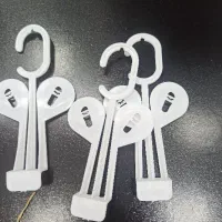 آویزان دمپایی هر دونه ۵هزا تومان نو استفاده نشده