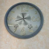 ساعت دیواری