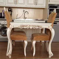 میز ناهار خوری ۴ نفره بسیار تمیز