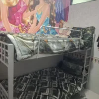 تخت دو طبقه