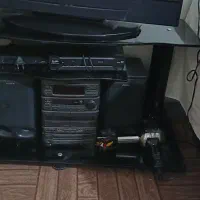 میزتلویزیون شیشه ای