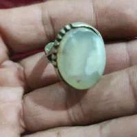 انگشتر قدیمی سنگ زنده
