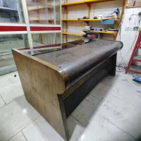 میز اداری چوبی و چرمی