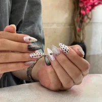 ناخونکار و مژه کار