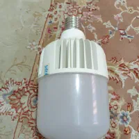 لامپ بزرگ سالم سالم