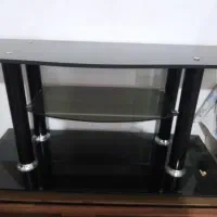 بخاری گازی و زیرتلویزیون